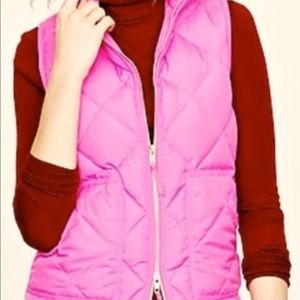 💖 J.Crew hot pink puffer vest - medium